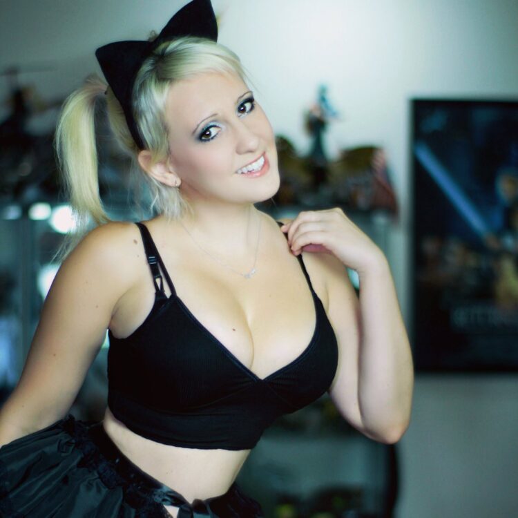 raychul moore feet 1