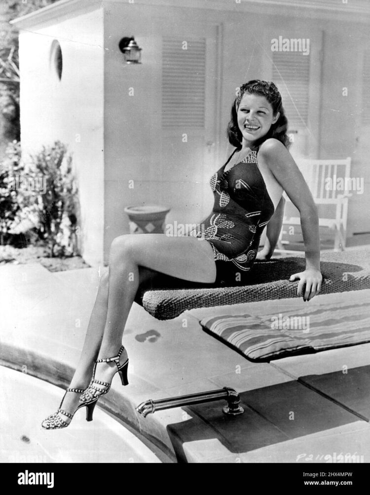 raye richards feet 5