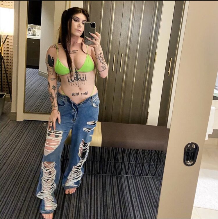 ready to glare feet 3