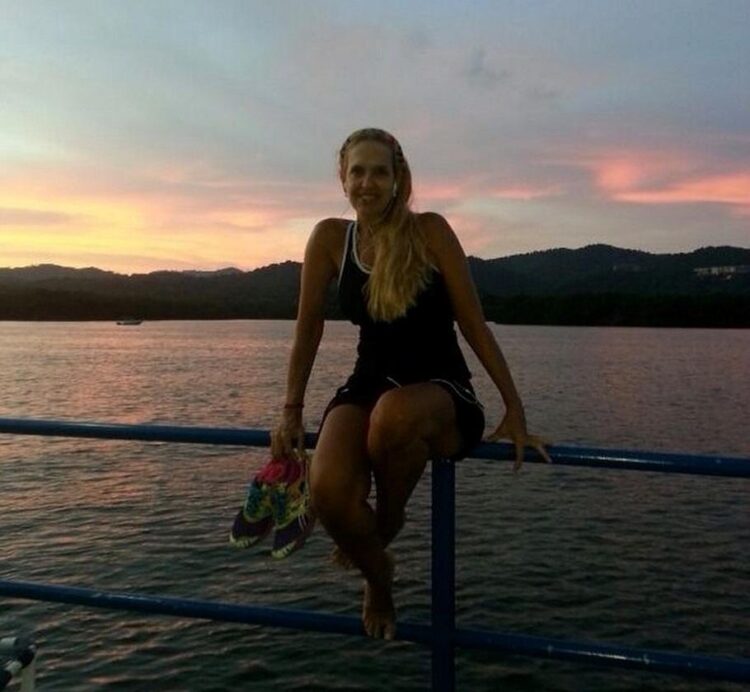 rebeca costoya feet 6