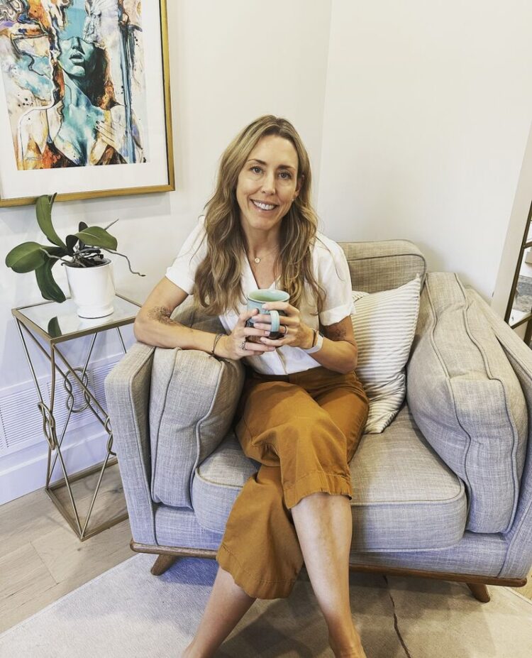 rebecca fluharty feet 4