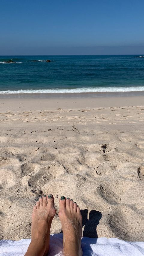 rebecca gayheart feet 6