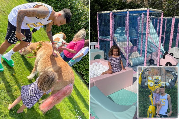 rebecca halliday feet 3