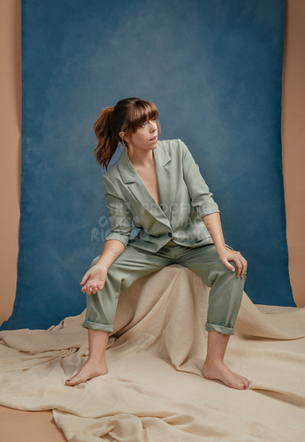 rebecca humphries feet