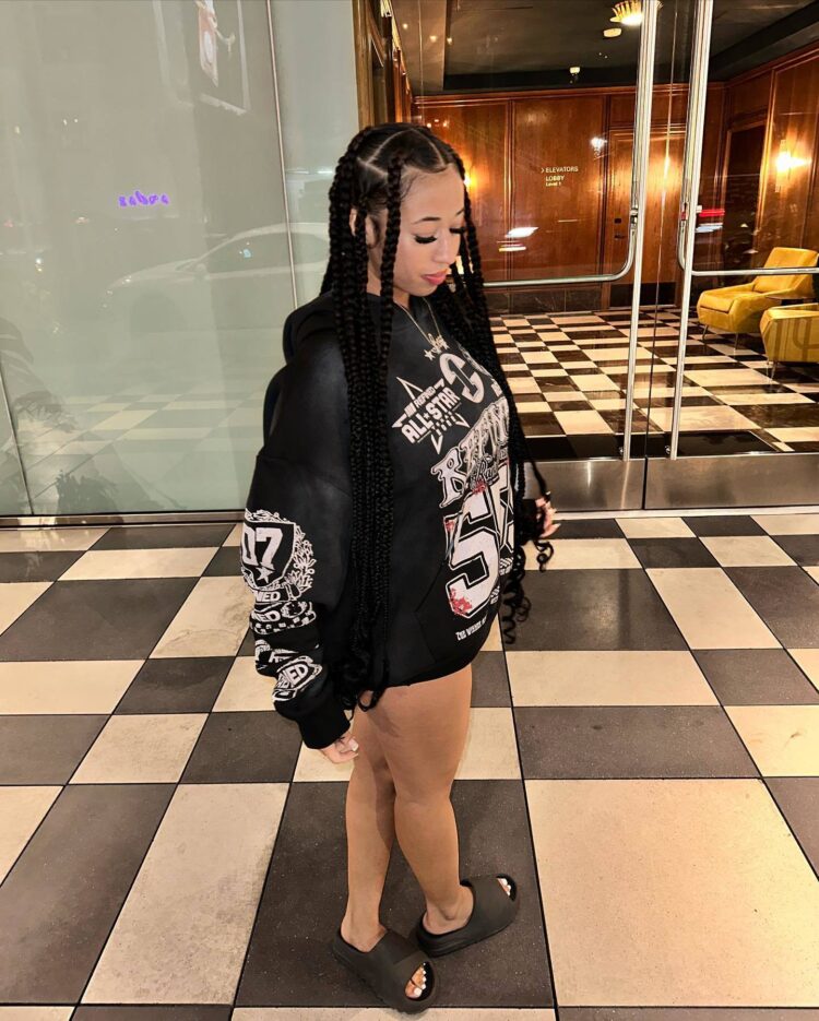 rebecca newman feet 3