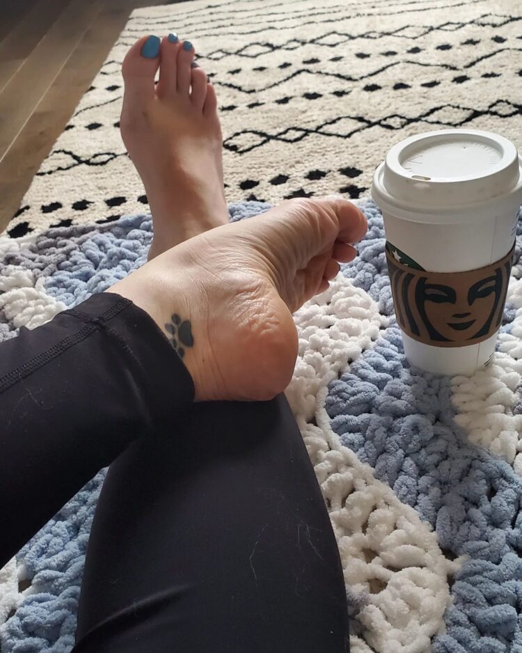 rebecca sloan feet 2