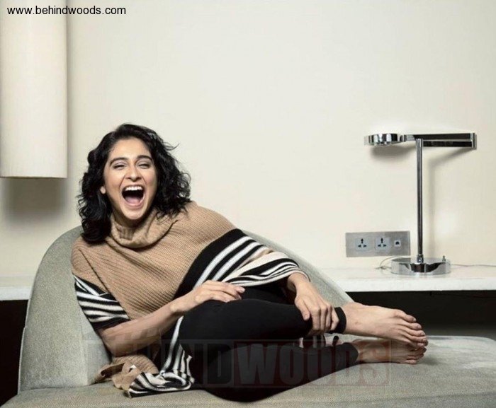 regina cassandra feet 4