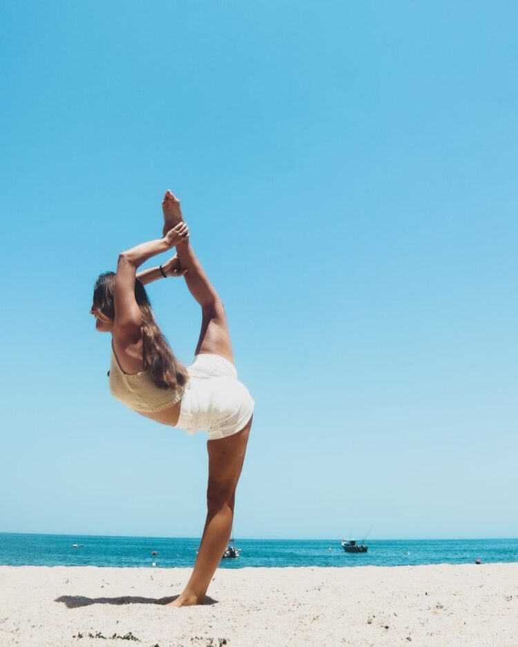 regina reynoso feet 1