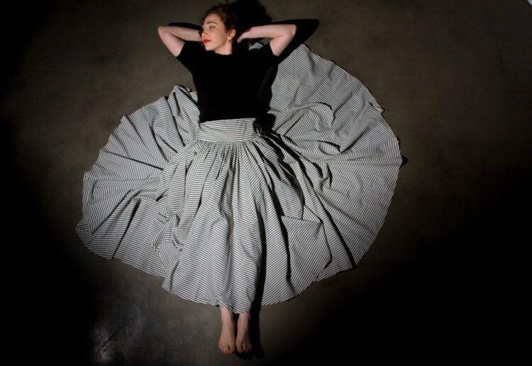 regina spektor feet 2