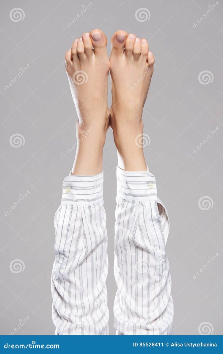 regina ustyuzhanina feet 1