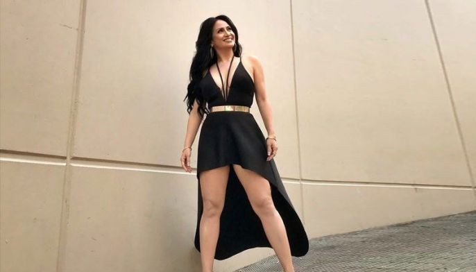 regine tolentino feet 3