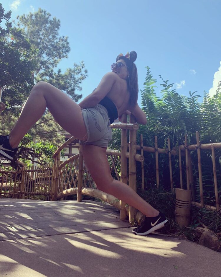 reina gonzalez feet 3