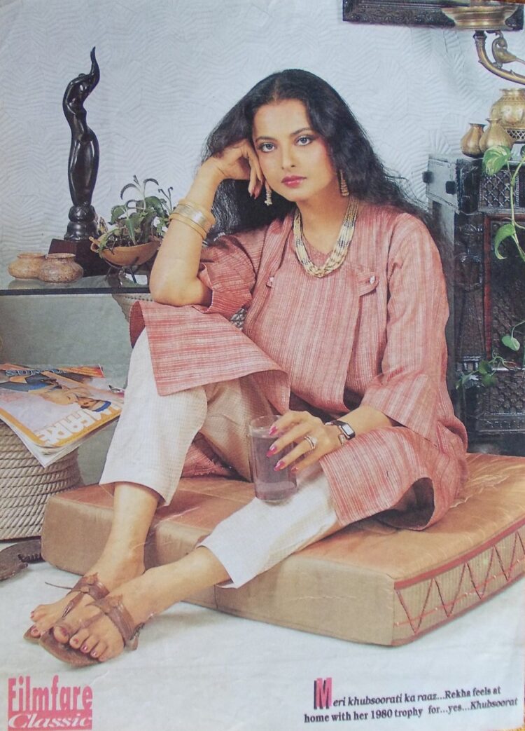 rekha feet 4