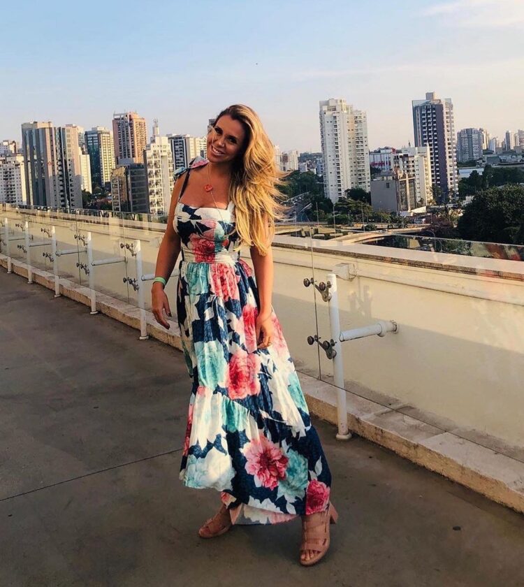 renata banhara feet 6