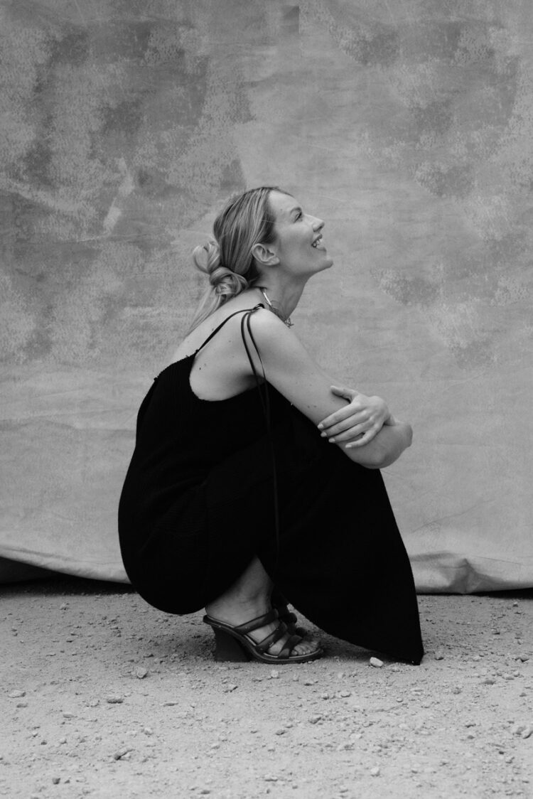 renata castello feet 3