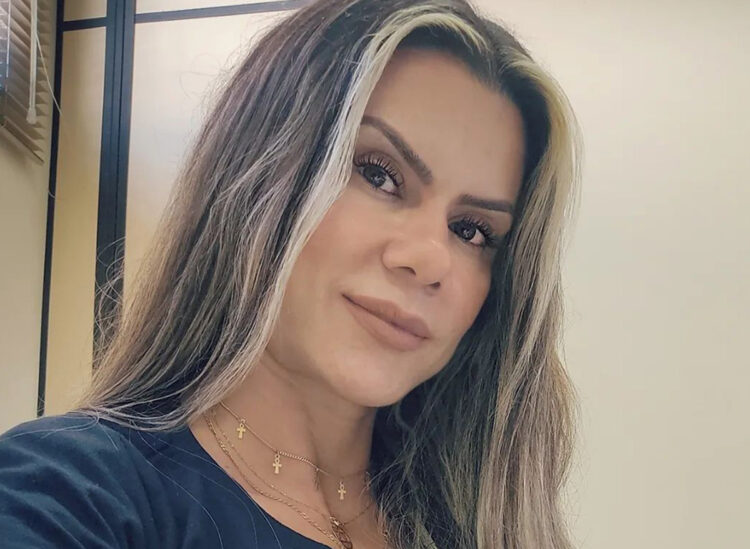 renata guaraciaba feet