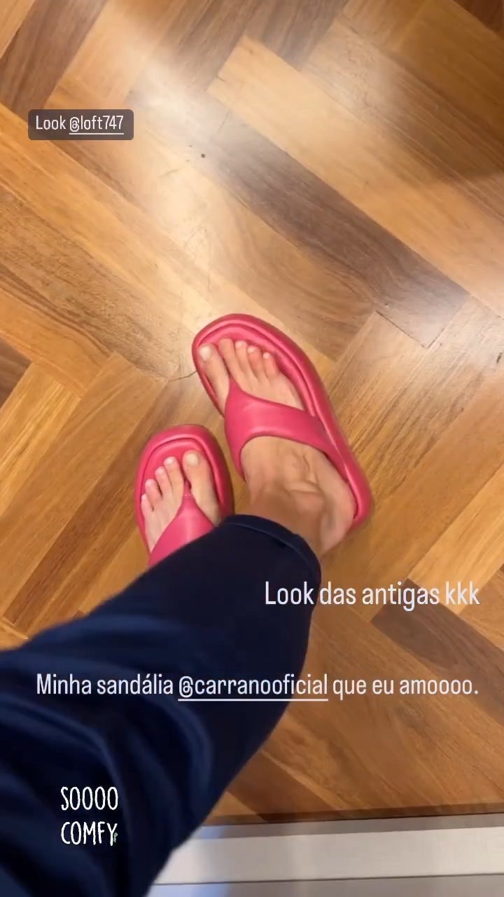 renata kuerten feet 4