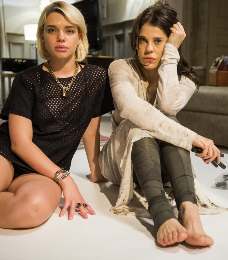 renata sorrah feet 4