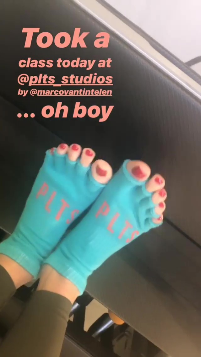 renee alway feet 6