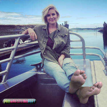 renee marie feet 6