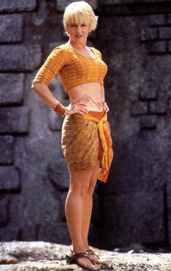 renee oconnor feet 1