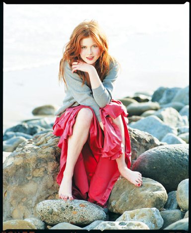 renee olstead feet 5
