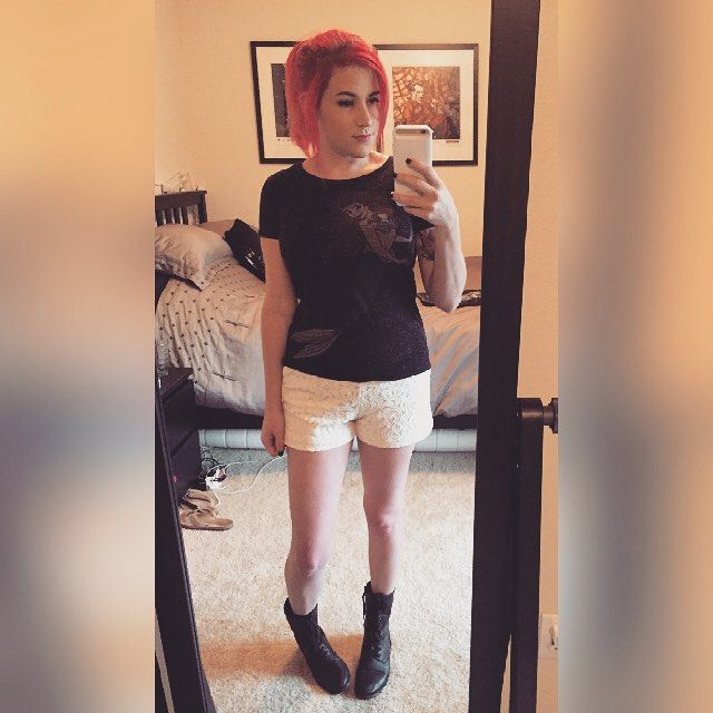 renee reynosa feet 2