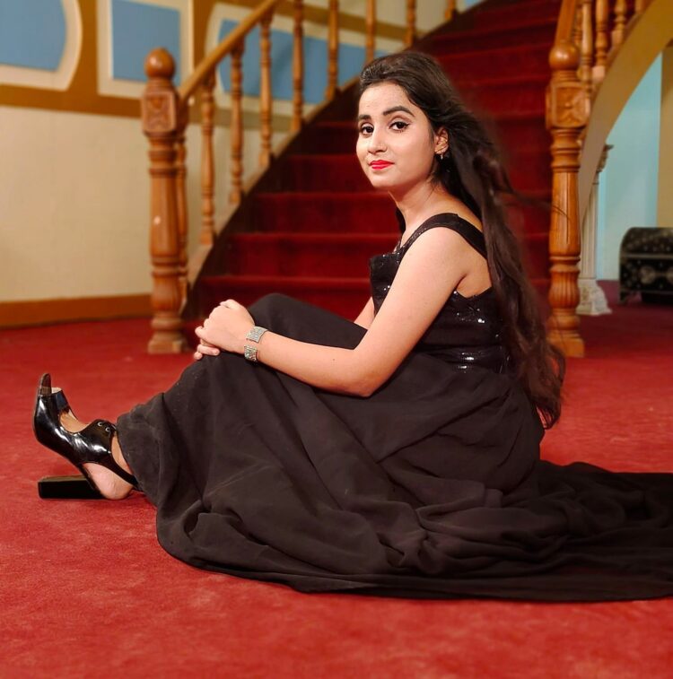 renuka panwar feet 4