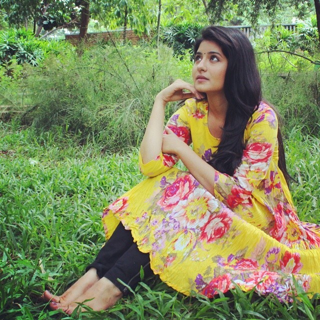 reshmi menon feet 1