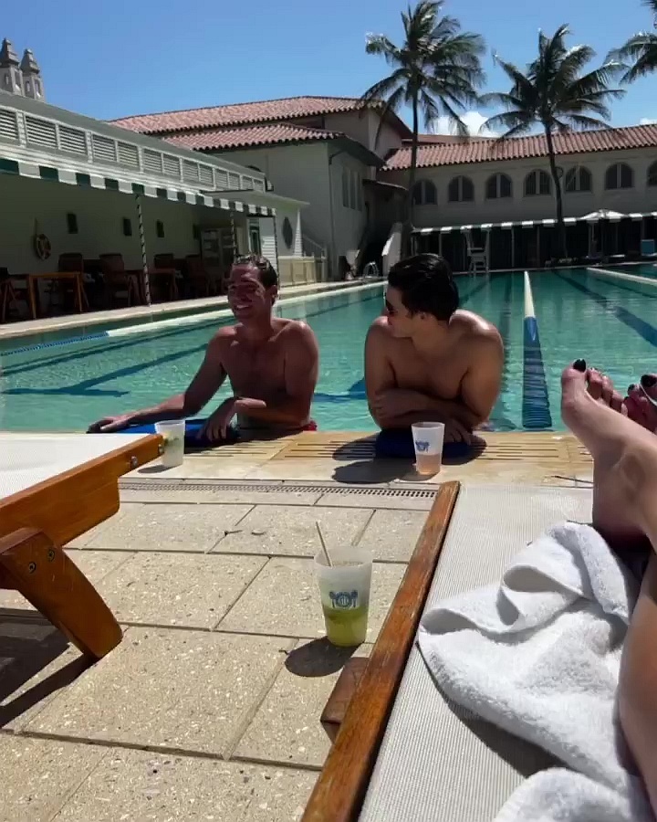 revell carpenter feet 6