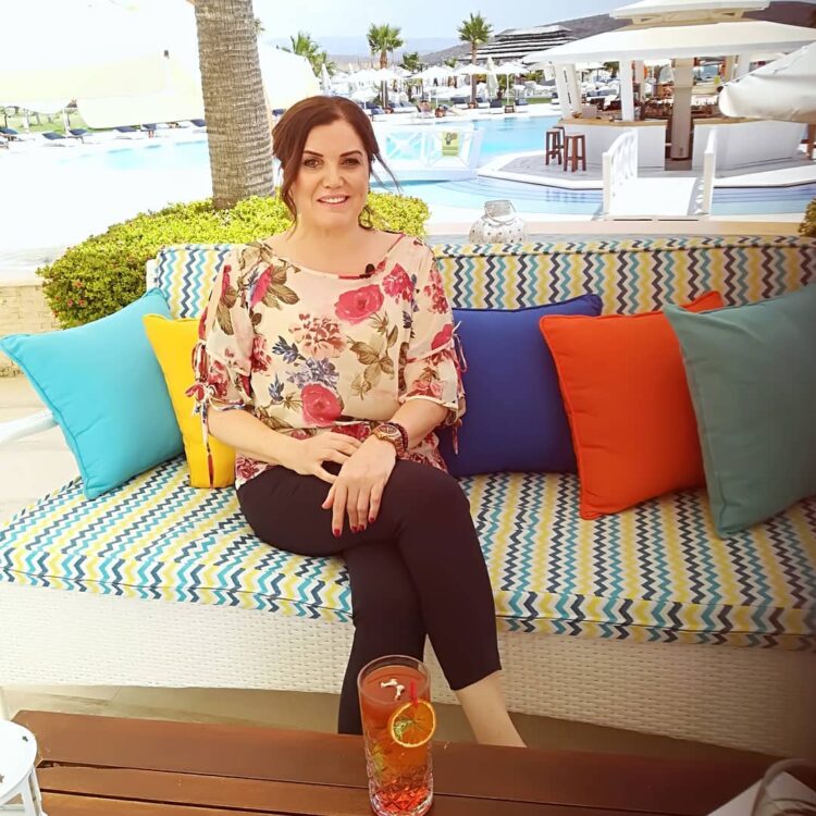 reyhan birinci feet 4