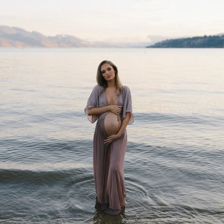 rhaea estelle feet 3