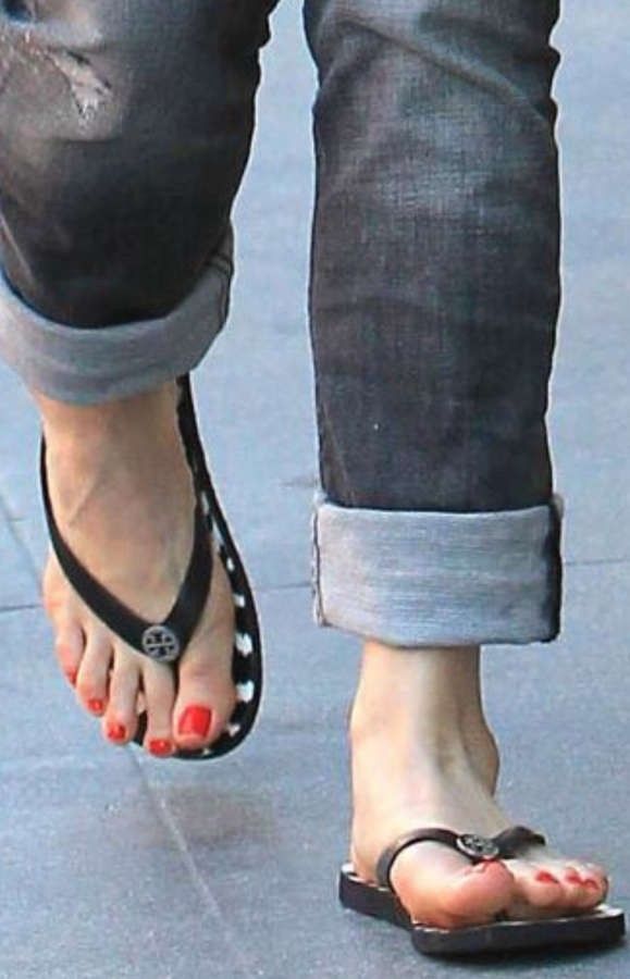 rhea seehorn feet 5