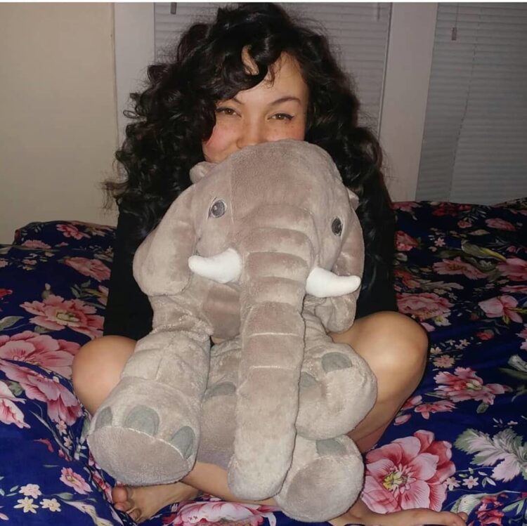 rhianna devries feet 1