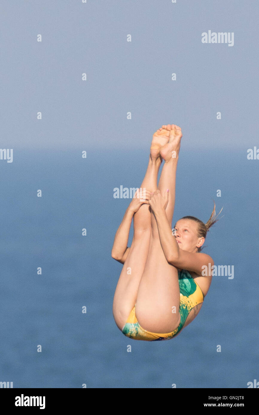 rhiannan iffland feet 6