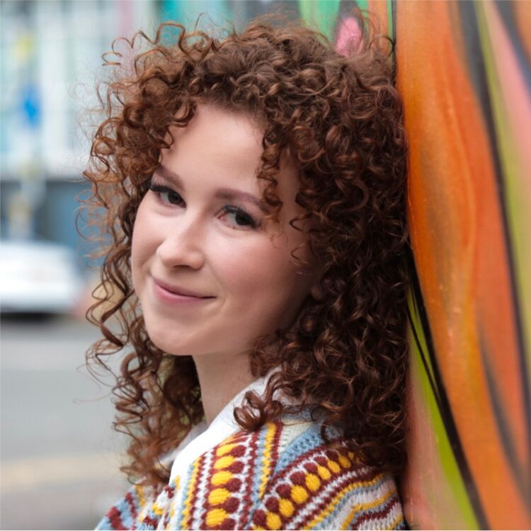 rhiannon mainwaring feet