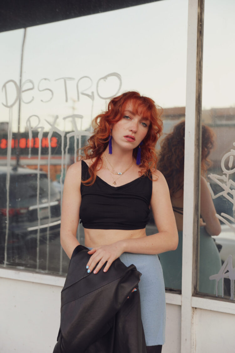 rhiannon mcgavin feet 5