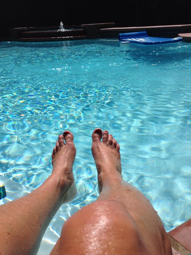 rhonda vincent feet 1