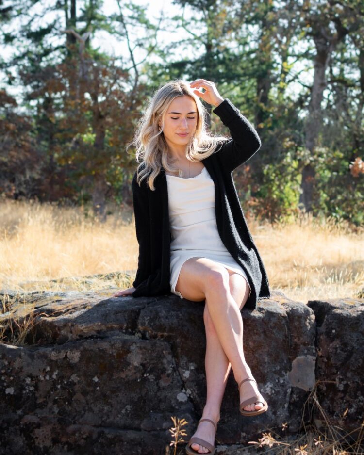 riely lapointe feet 3