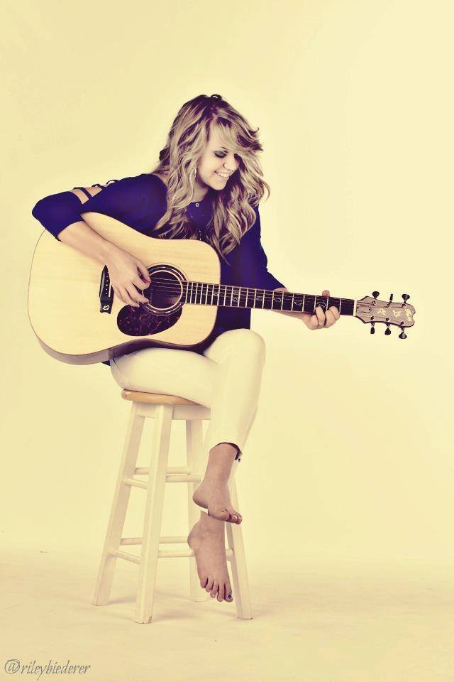 riley biederer feet 4