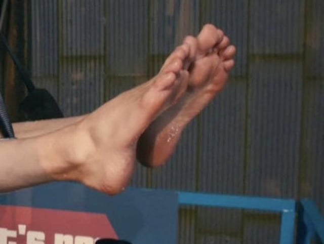 riley johnson feet 3