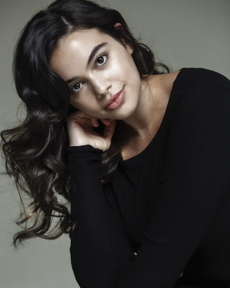 riley ticotin feet 5