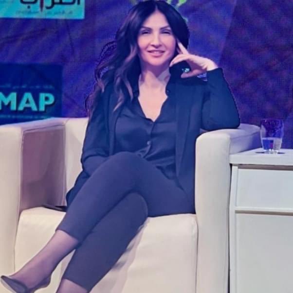 rima karaki feet 5