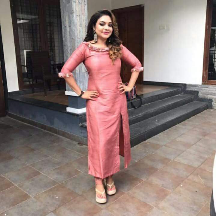rimi tomy feet