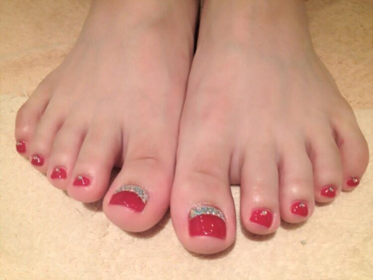 rina suzuki feet 2