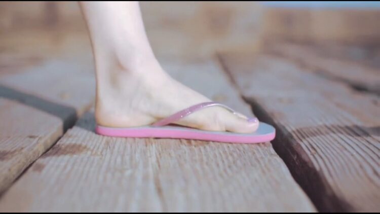 rina suzuki feet