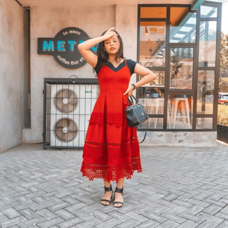 ririe prameswari feet 2