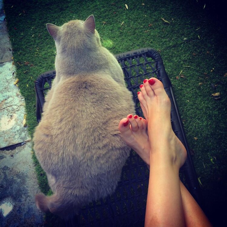 rita redshoes feet 1