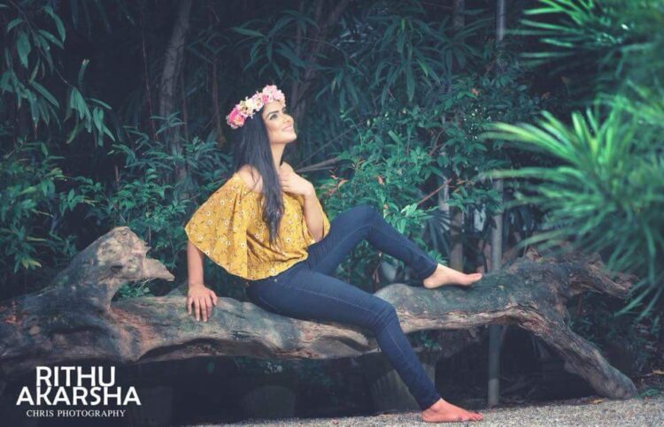 rithu akarsha feet 4