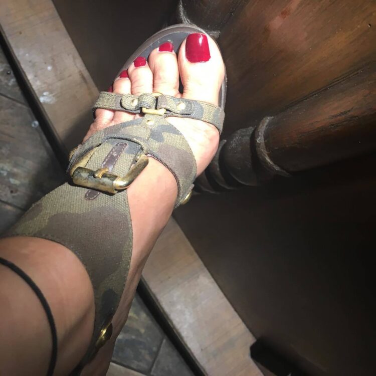 ritu shivpuri feet